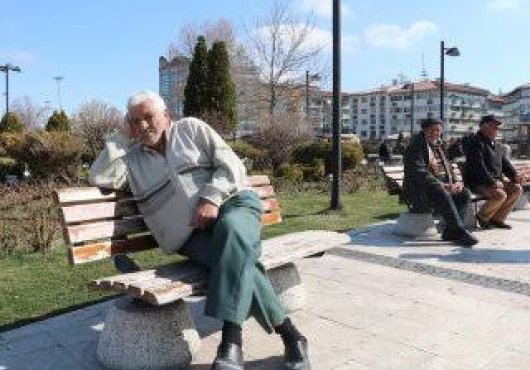 65 yaş sokağa çıkma yasağı geldi
