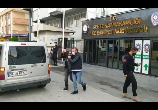   2 AYRI EV HIRSIZLIĞINDAN YAKALANDI 46  SABIKASI ÇIKTI