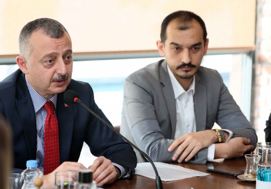 BÜYÜKAKIN,