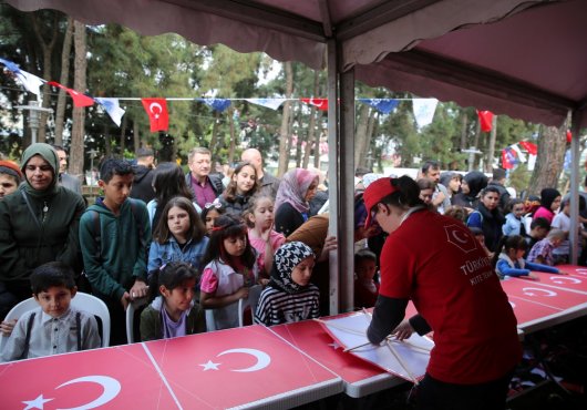 Gençlik ve spor şölenlerinde coşkulu kutlama