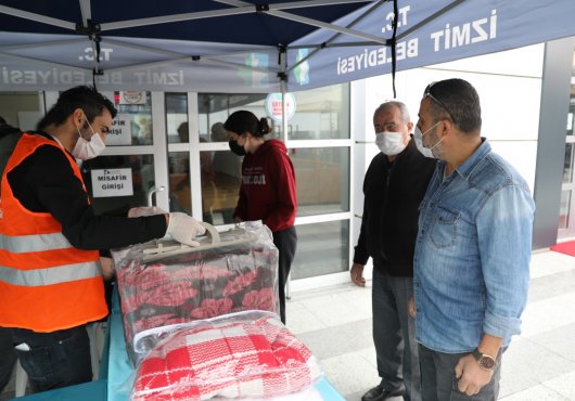  İZMİT HALKI İZMİRLİ KARDEŞLERİNİN YANINDA OLACAK