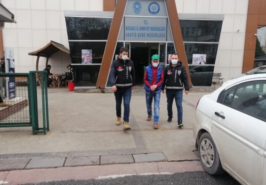 32 AYRI SUÇTAN SABIKALI  OTO HIRSIZI YİNE ÇALDI
