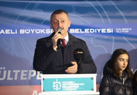 Gültepe Kültür Merkezi’nde ilk ders Başkan Büyükakın’dan