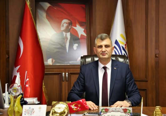 BAŞKAN SEZER'DEN KANDİL KUTLAMASI