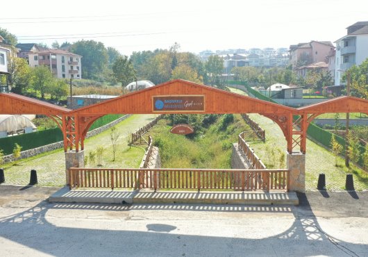 İbrahim Gencer Millet Bahçesi’nin Tabelası Asıldı