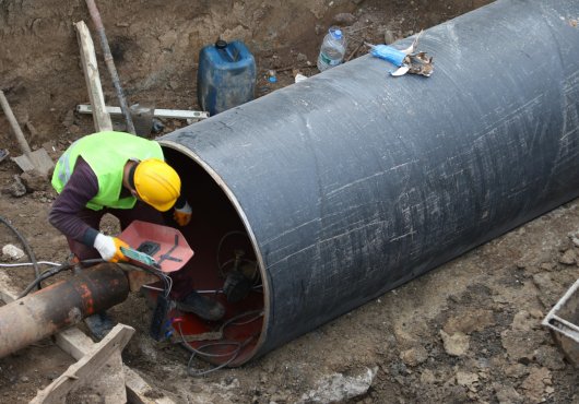 DİLOVASI BATI KAVŞAĞI'NDA HUMMALI ÇALIŞMA