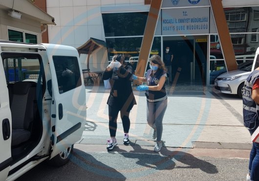 HIRSIZLIKTAN ARANIRKEN HIRSIZLIKTA YAKALANDILAR