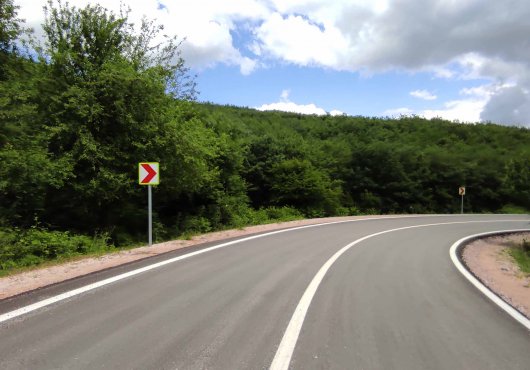 KÖRFEZ RADAR YOLUNDA YOL CİZGİLERİ CİZİLDİ