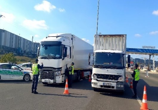 72 trafik kazasında; 3 kişi öldü 42 kişi yaralandı!
