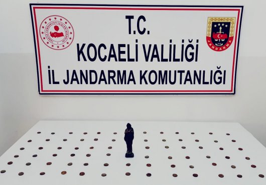 TARİHİ ESER KAÇAKÇISI 2 KİŞİ JANDARMAYAYA YAKALANDI