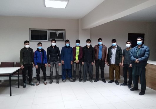 HURDACIYA KAÇAK GÖÇMEN BASKINI