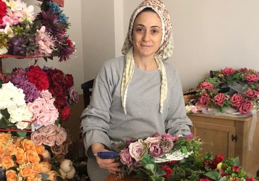 KIZININ 'SÜSLÜ ODA' İSTEĞİ ,ANNESİNİ  İŞ SAHİBİ YAPTI