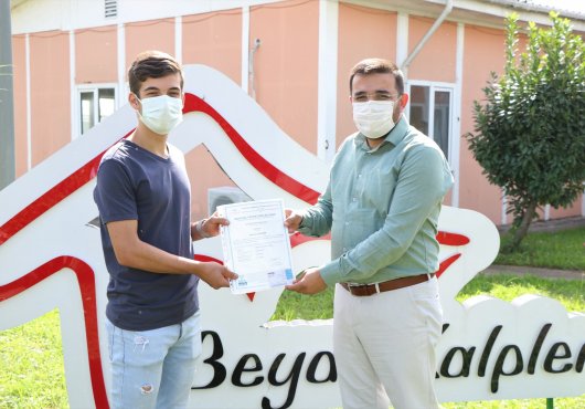 BEYAZ KALPLER İLE  ULUSLARARASI MESLEKI BELGE KAZANDILAR