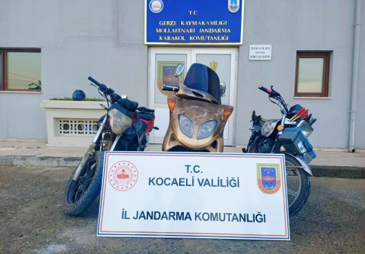 Çalıntı motosikletle yakalandı, evinde  2 motosiklet daha çıktı