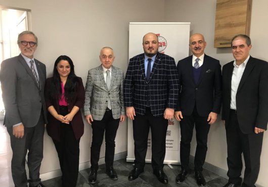 İzmit Belediyesi, KYÖD ve Kent Konseyinden Gazetelere ‘Leyla Hanım’ daveti 