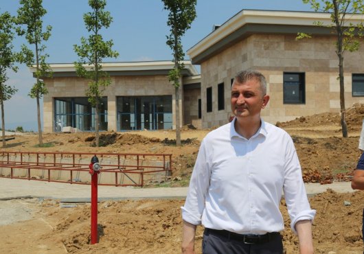 ENKAZ DÖKÜM SAHASI YEMYEŞİL SOSYAL YAŞAM ALANINA DÖNÜŞÜYOR
