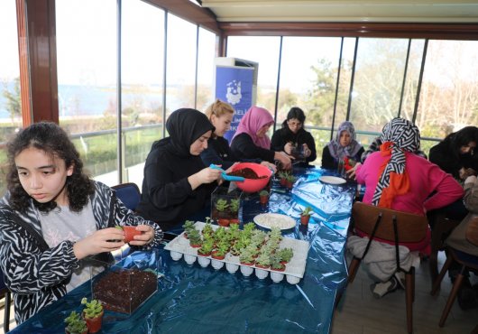 Büyükşehir’den depremzede misafirler için 8 Mart etkinliği