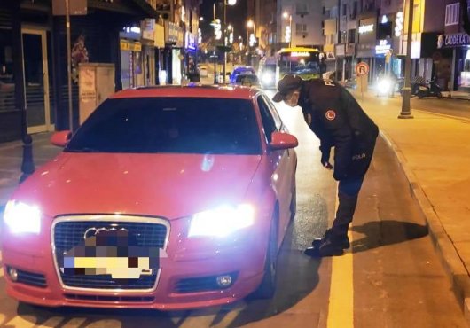 322 TEDBİRSİZE CEZA  YAZILDI ARANAN 113 KİŞİ YAKALANDI