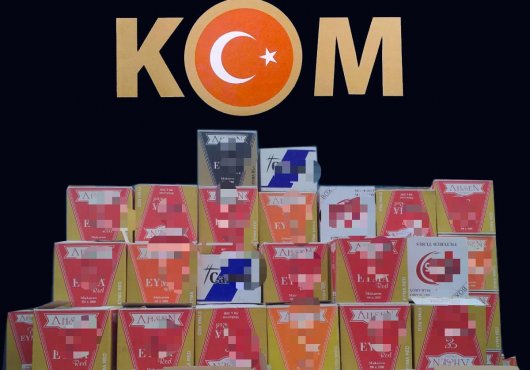 KOCAELİ EMNİYETİNDEN KAÇAK SİGARA OPERASYONU