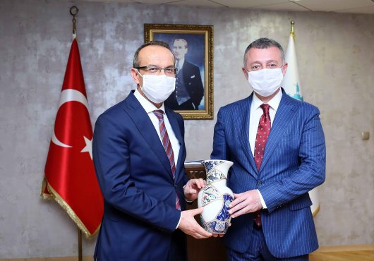 BÜYÜKAKIN, VALİ YAVUZ'U KONUK ETTİ