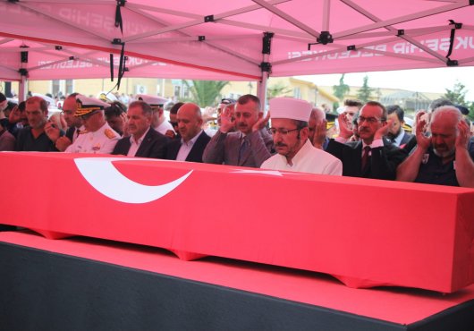 Şehit Ömür Ertuğrul Sarı'yı  binler dualarla uğurladı.