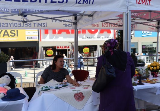 İZMEK Tanıtım Günleri sürüyor