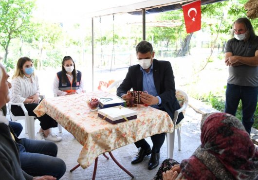 KOCAMAN KARTEPE’NİN YALNIZ BÜYÜKLERİNİ UNUTMADI