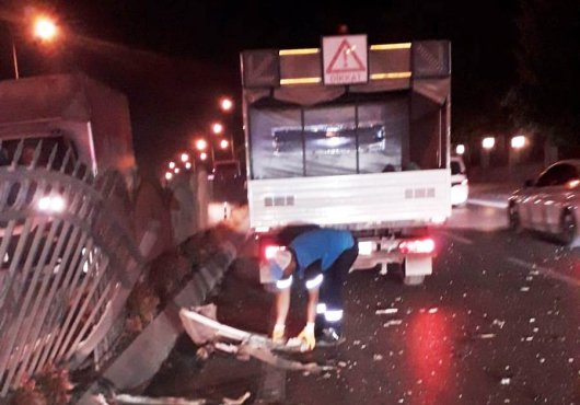 İZMİT'TE TRAFİK KAZALARINA ANINDA MÜDAHALE