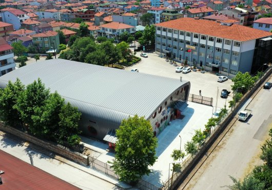 BU SALONDAN YÜZLERCE GENÇ YARARLANACAK