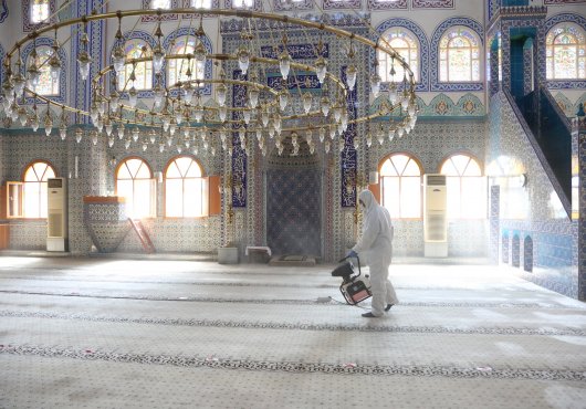 DARICA'DA DEZENFEKTE ÇALIŞMALARI DEVAM EDİYOR