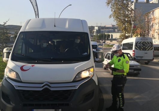 KARANTİNADA OLMASI GEREKEN 26 KİŞİ UYGULAMADA YAKALANDI