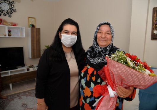 VALİ YAVUZ'UN EŞİNDEN ŞEHİT VE GAZİ AİLELERİNE ANLAMLI ZİYARET