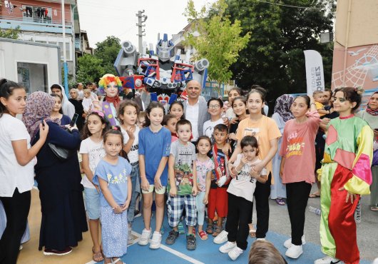 Körfezli çocuklar bu şenlikleri çok sevdi