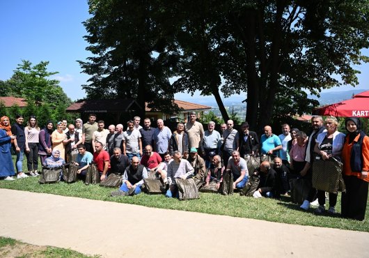 KARTEPE’DE ERKEN BAYRAMLAŞMA  ÖZEL BİREYLERİN BAYRAM MUTLULUĞU   