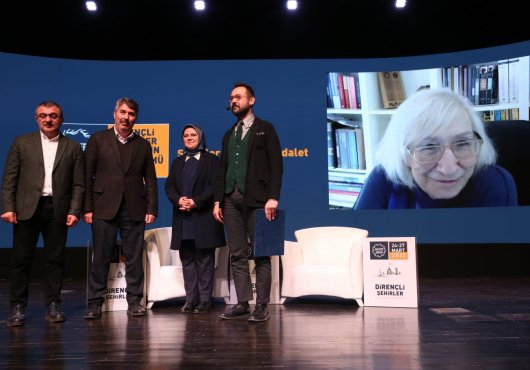 Alev Alatlı: Sosyal adalet, kapitalizmin özür dilemesidir