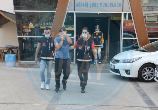 KUYUMCULARA DADANAN HIRSIZLAR YAKALANDI
