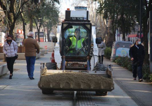 YENİ YÜRÜYÜŞ YOLU'NDA HUMMALI ÇALIŞMA