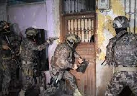 KOCAELİ EMNİYETİNDEN DEAŞ OPERASYONU! 5 KİŞİ GÖZALTINDA