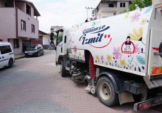 Sanayi Mahallesi’nde  3 farklı ekiple hummalı çalışma...