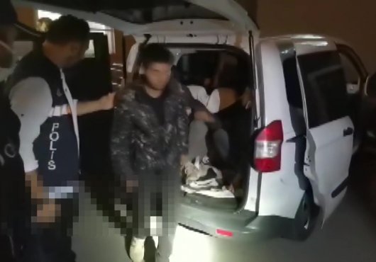 HEPSİ PANELVAN ARAÇ İÇERİSİNDEN ÇIKTI