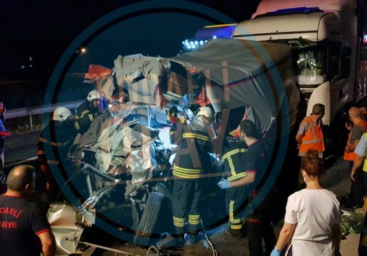 TEM'DE FECİ KAZA 1 ÖLÜ 2 YARALI