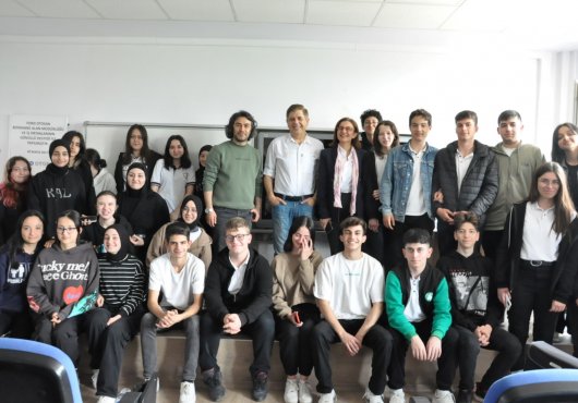 Tiyatronun eğitimdeki yerini anlattı