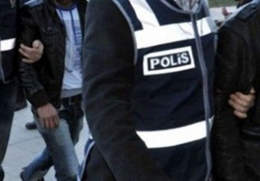 FİRARİ FETÖ'CÜLER  YAKALANMAMAK İÇİN 4 YIL  EVDEN DIŞARI ÇIKMAMIŞ