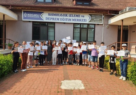 Büyükşehirden 100 Bin Kişiye Deprem Bilinci Eğitimi
