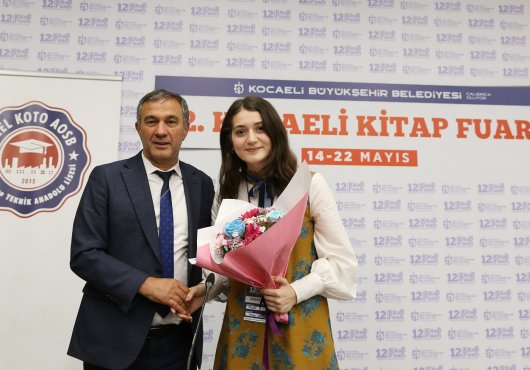 KOTO Okulu’nun gururu Sehle Uysal, okuyucularıyla buluştu