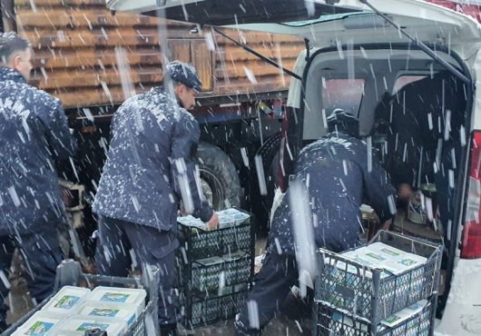  Kocaeli Jandarma 4 tır yardım malzemesi gönderdi
