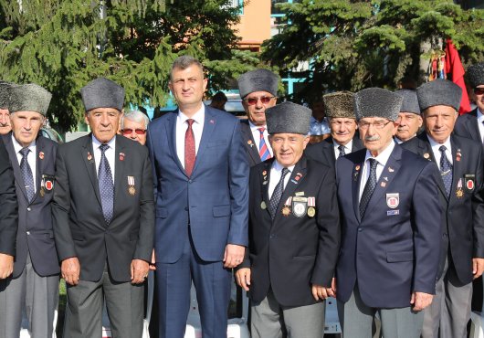 AZİZ ŞEHİT VE GÂZİLERİMİZ VATAN SİZE MİNNETTARDIR