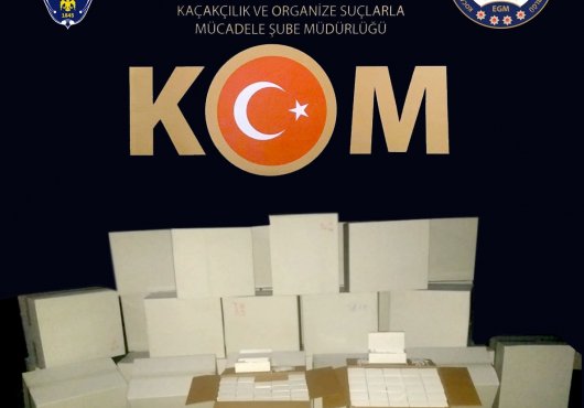  Durdurulan araçtan 1 milyon 900 bin makaron çıktı!