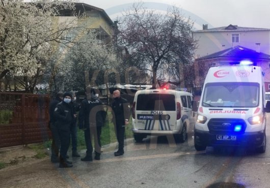 BİRBİRLERİNE GİRDİLER 3 KİŞİ YARALANDI