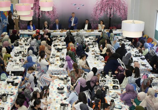 Başkan Büyükakın, Gebze’de ailelerle buluştu